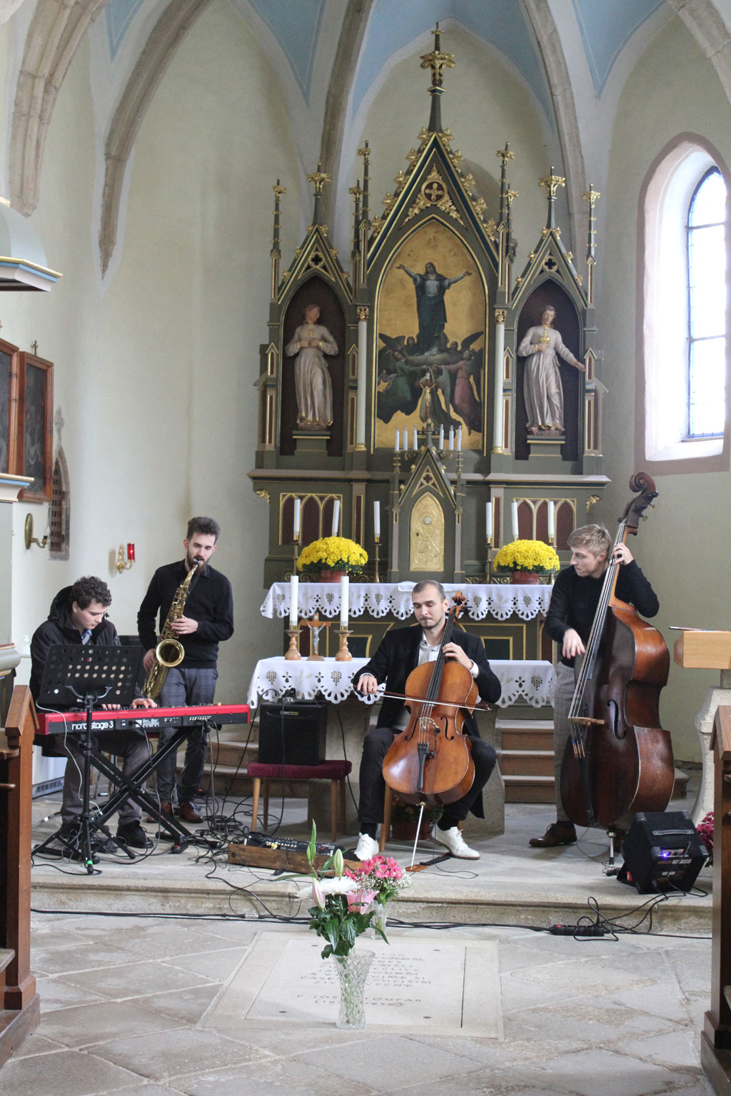 Benefiční koncert — fotka 3