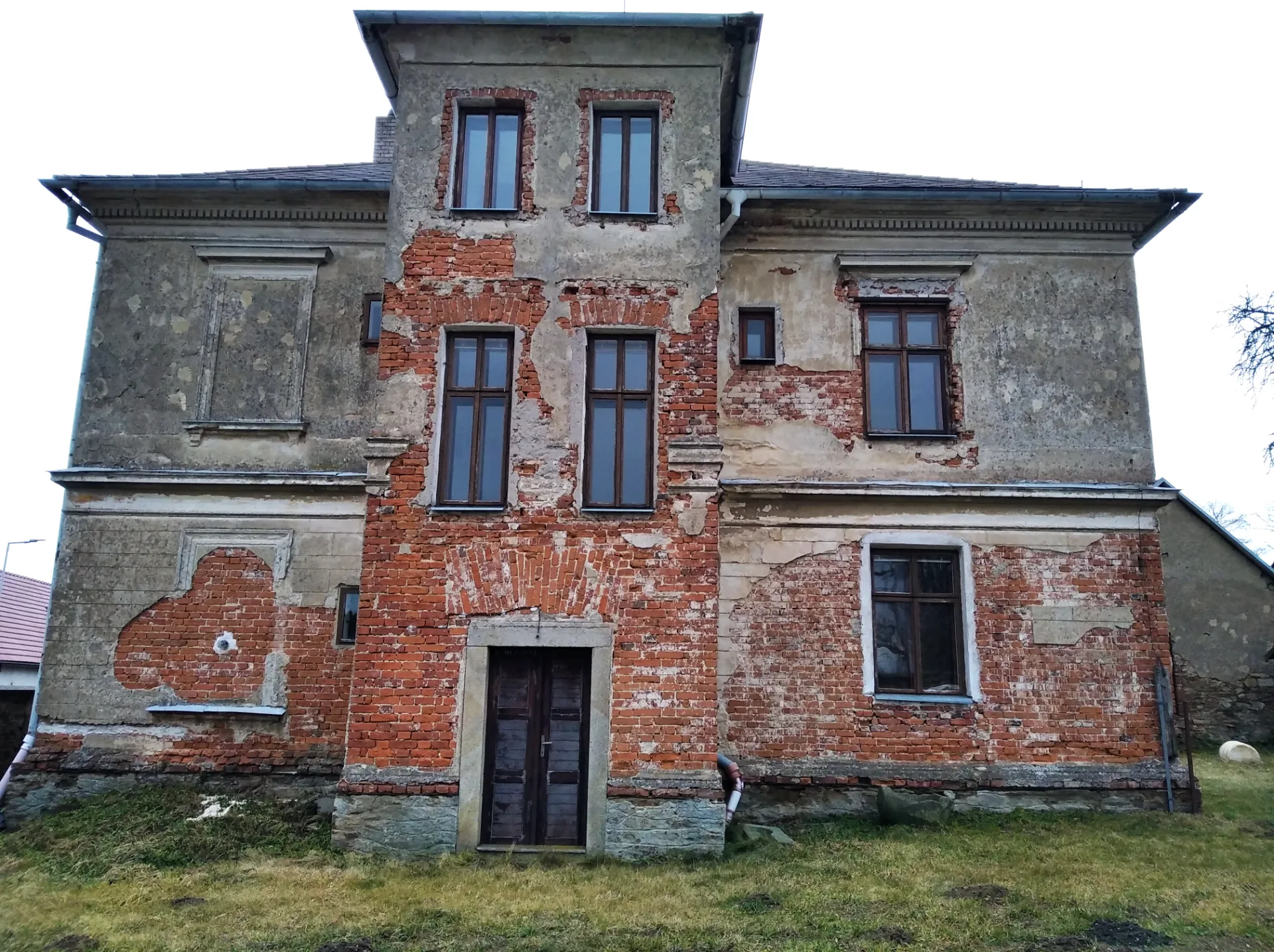 Fara a okolí — fotka 2