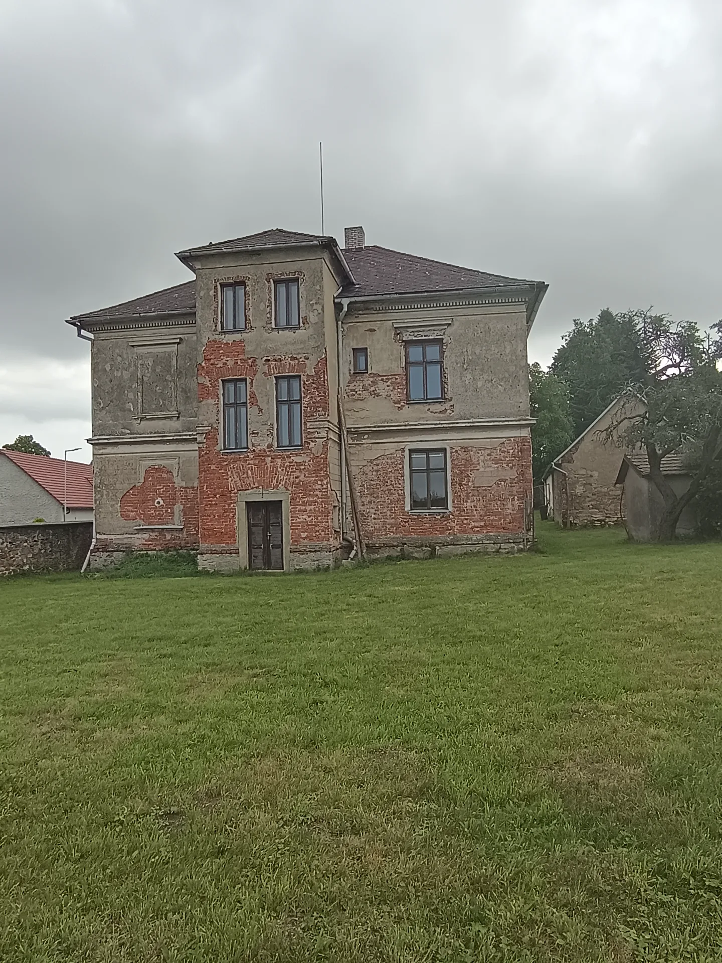 Fara a okolí — fotka 11