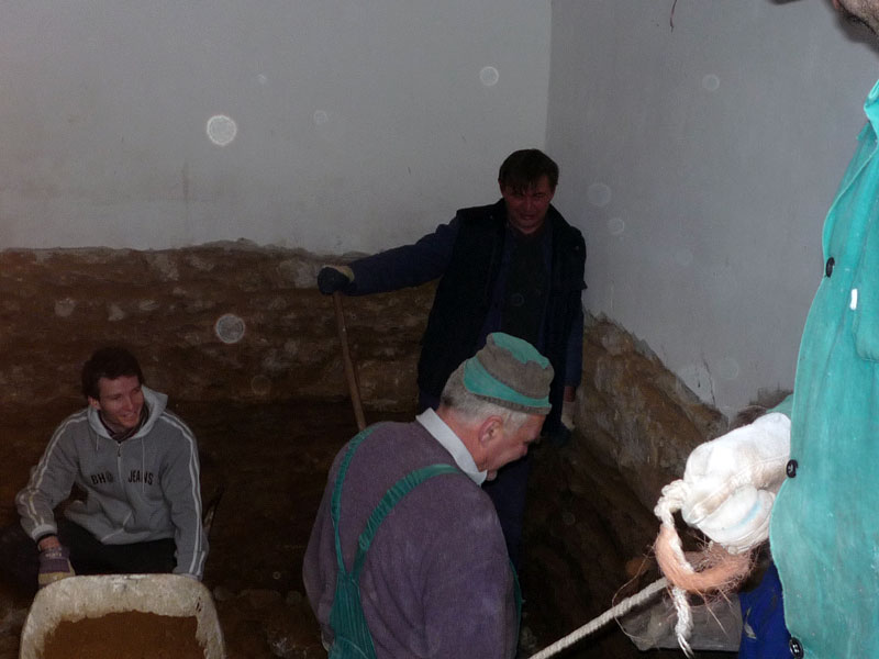 Odvodnění a oprava elektroinstalace — fotka 10
