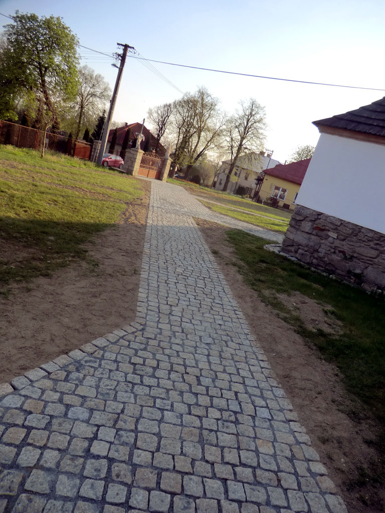 Chodníky — fotka 3